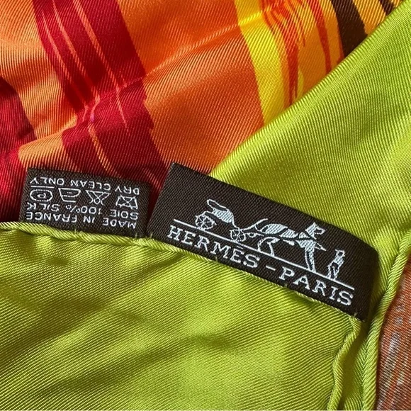 Hermes La Tour Eiffel S’Envole Silk Printed Scarf With Bag New - Picture 6 of 8